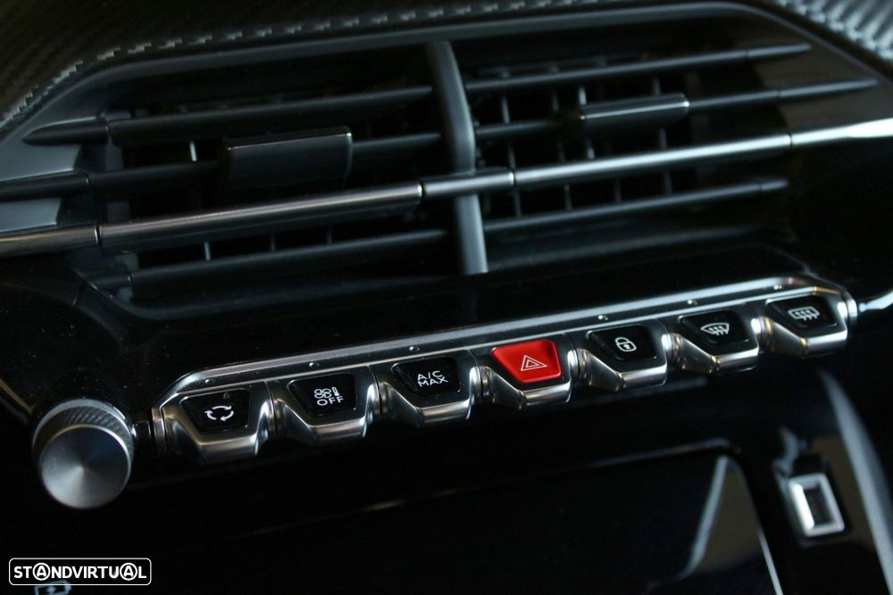 Peugeot e-2008 Allure - 22