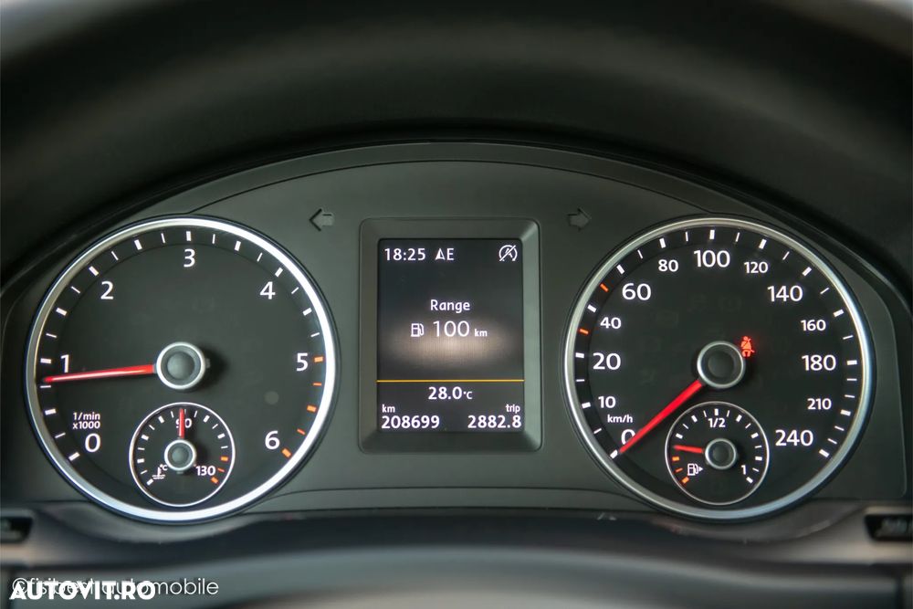 Volkswagen Tiguan - 13