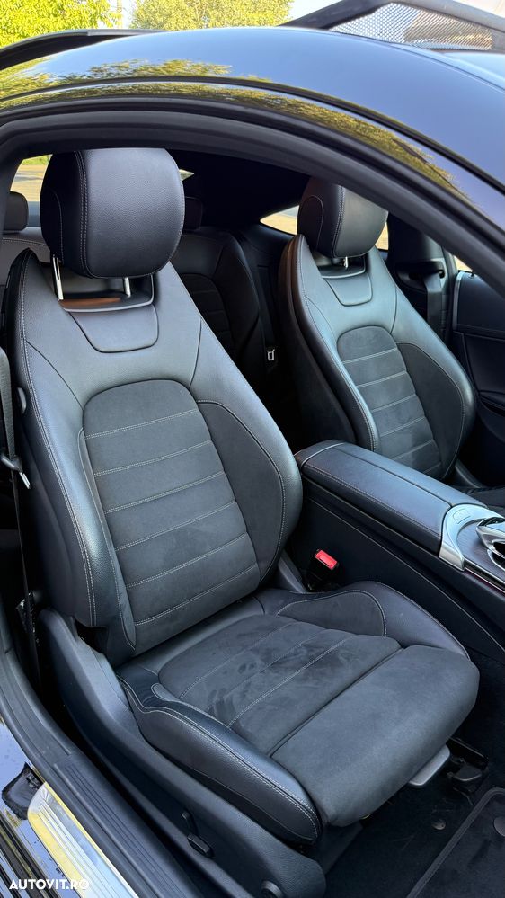 Mercedes-Benz C 300 d 4MATIC Coupe - 16