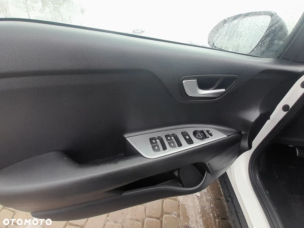 Kia Stonic 1.0 T-GDI GT Line DCT - 11