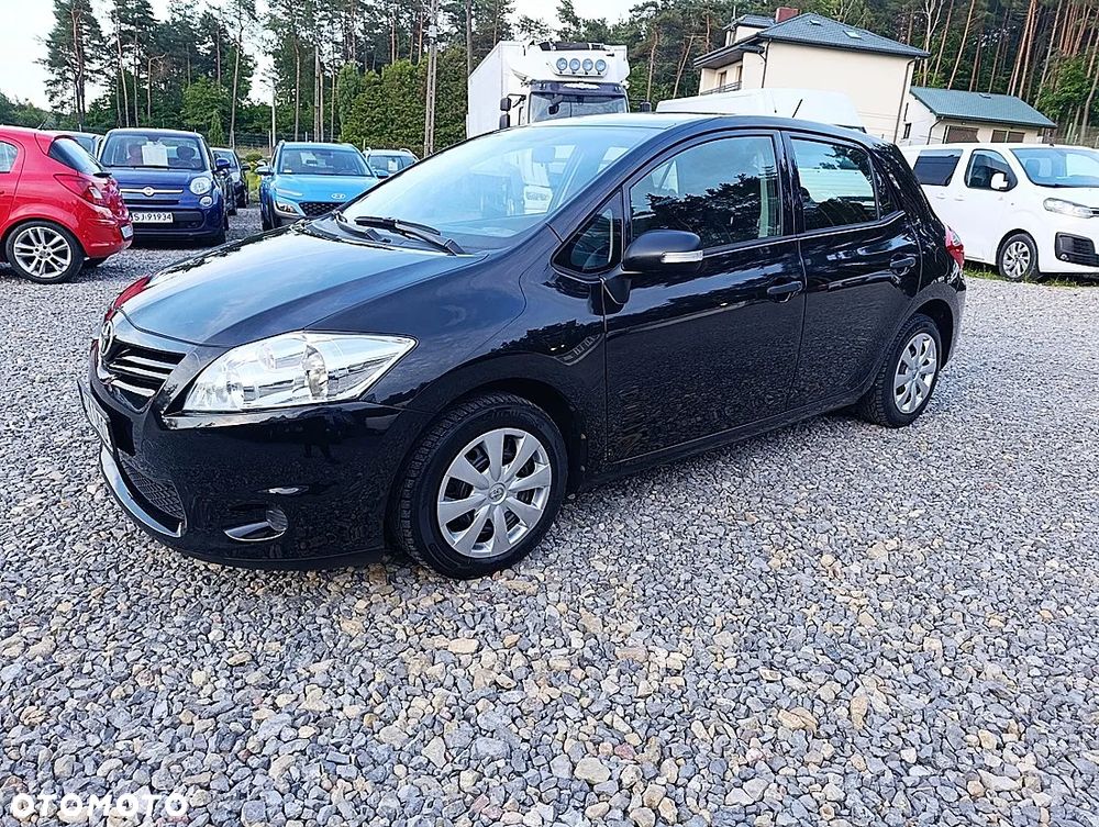Toyota Auris 1.33 VVT-i Terra Start - 2