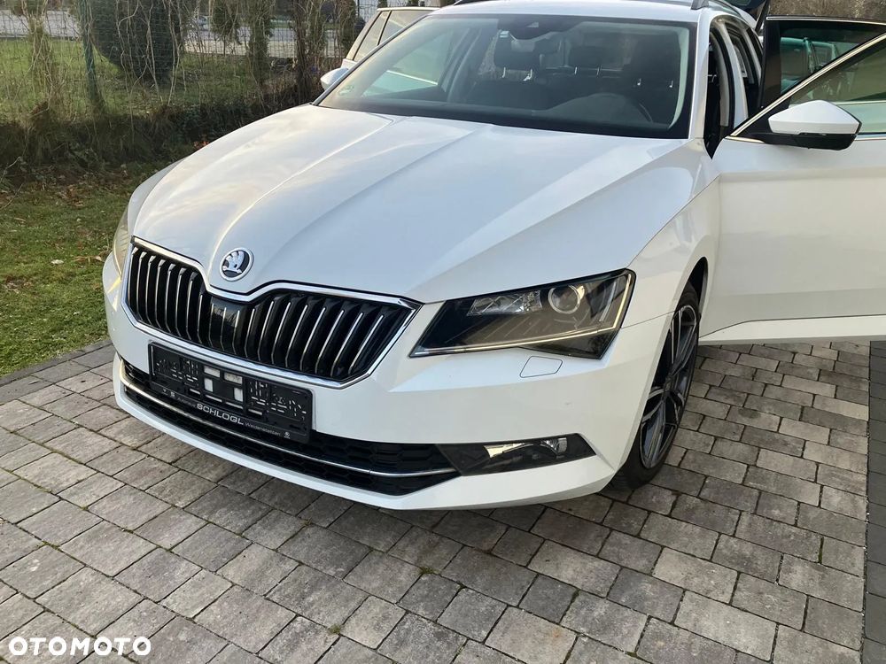 Skoda Superb 2.0 TDI Ambition DSG - 8