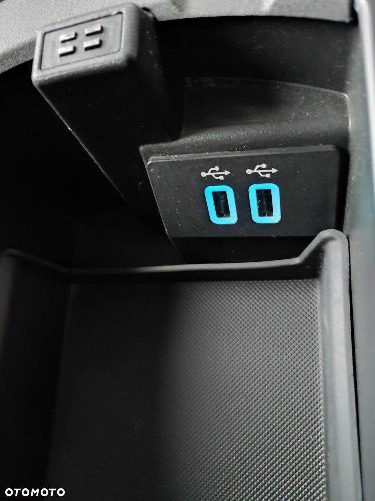 Ford Grand C-MAX - 14