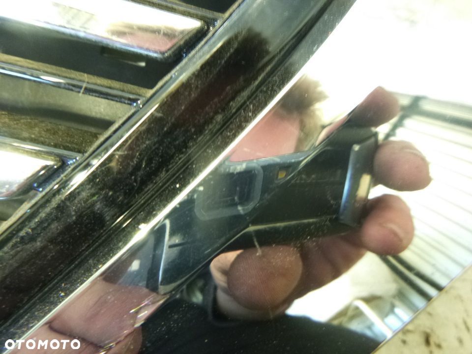 mercedes eqc 21r- grill atrapa a293 w293 a2938880200 - 4