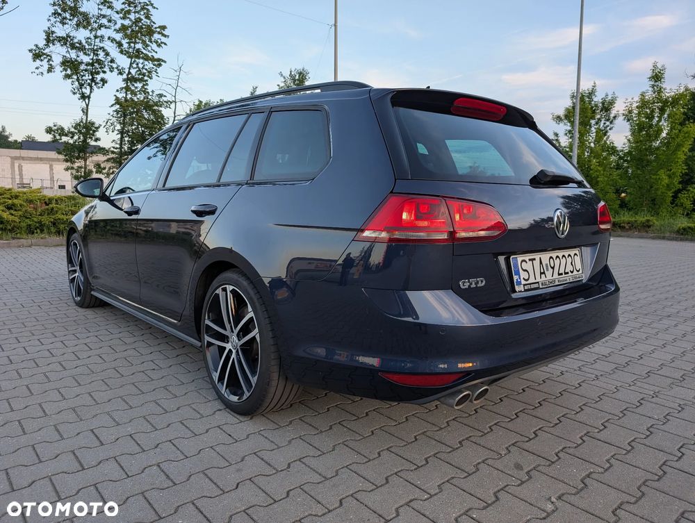 Volkswagen Golf 2.0 TDI BMT GTD - 4