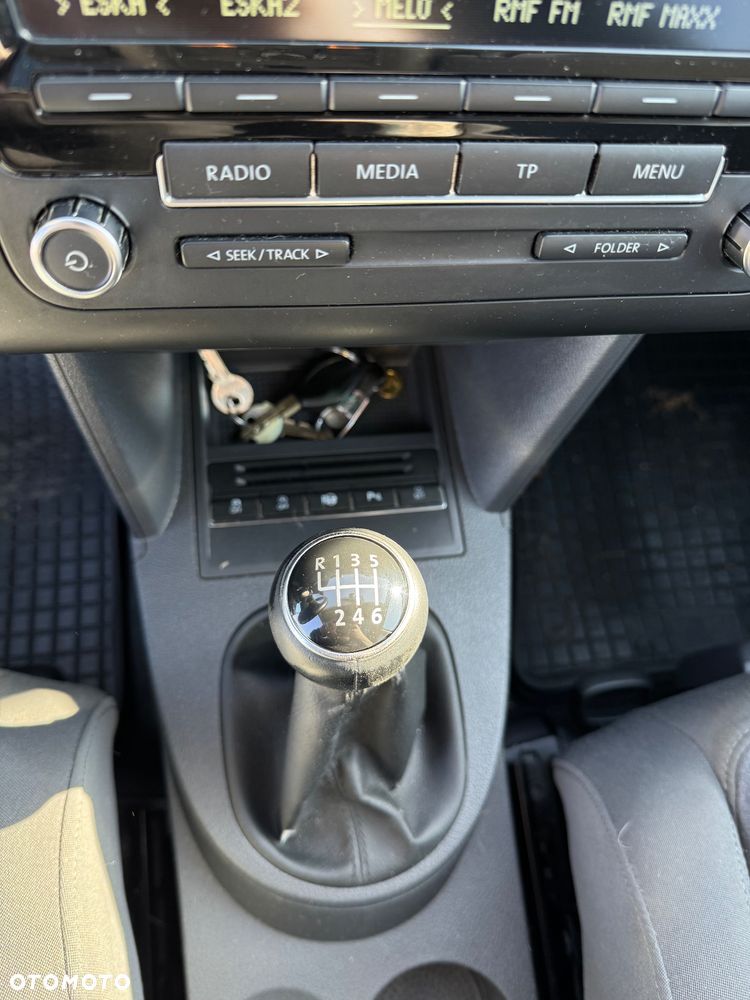 Volkswagen Touran 1.6 TDI DPF BlueMot Comfortline - 15