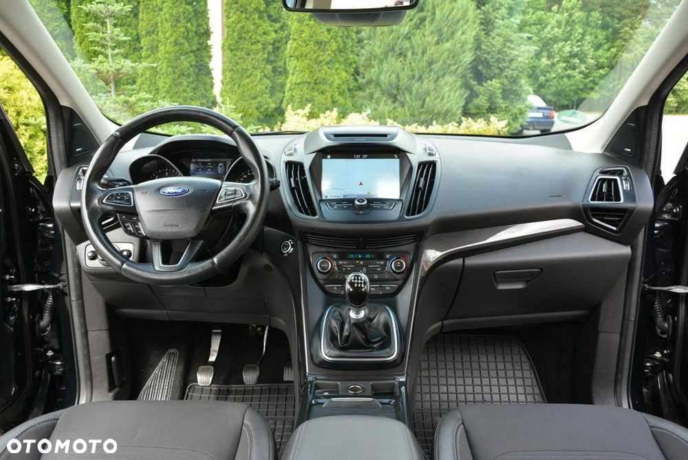 Ford Kuga 2.0 TDCi 4WD Titanium - 24