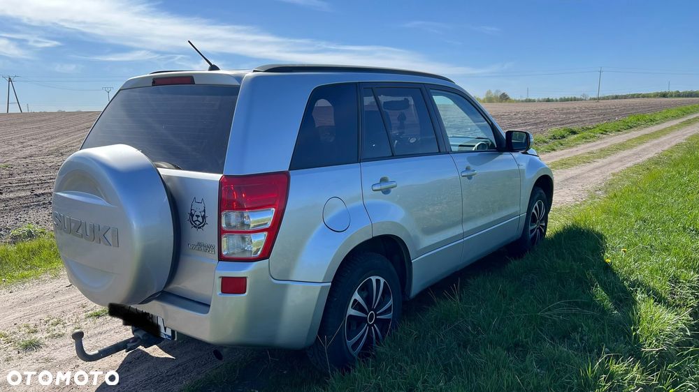 Suzuki Grand Vitara 1.9 DDiS Comfort - 4