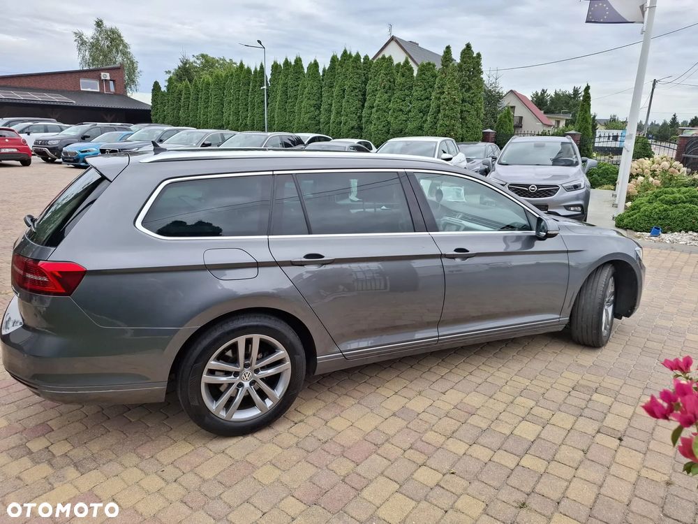 Volkswagen Passat 1.6 TDI (BlueMotion Technology) DSG Comfortline - 8