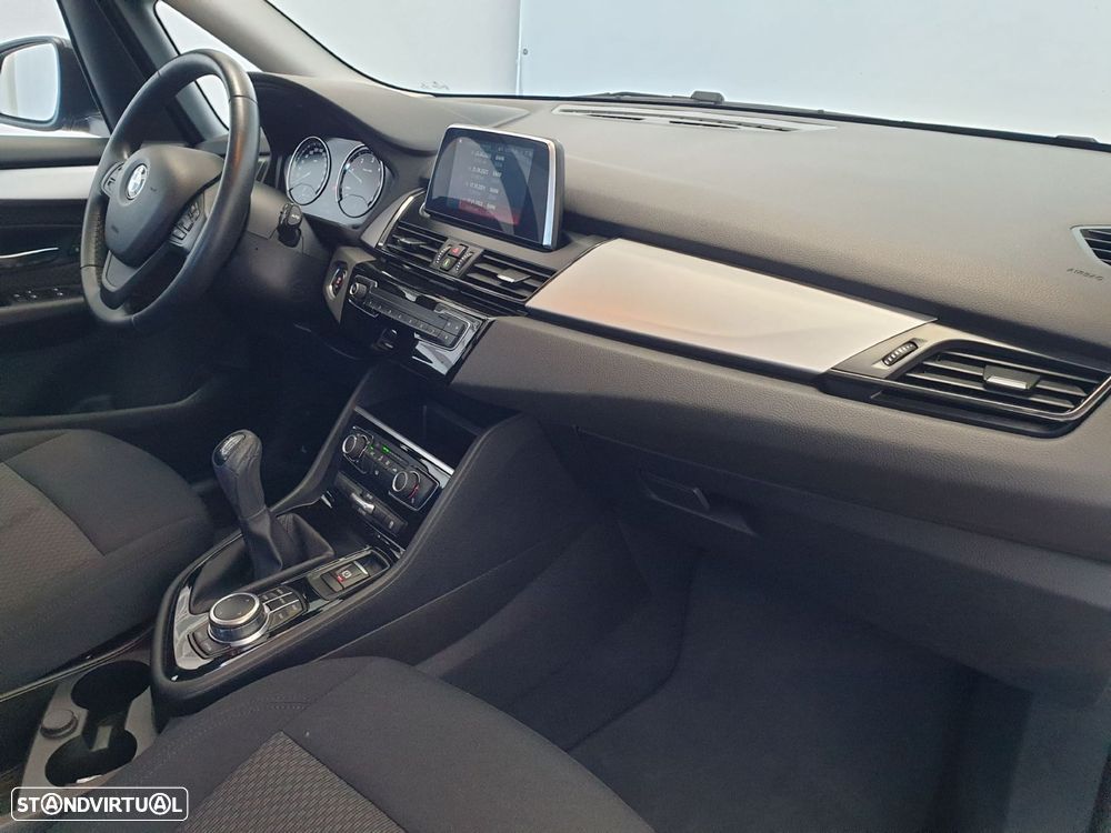 BMW 216 Active Tourer d Advantage - 28