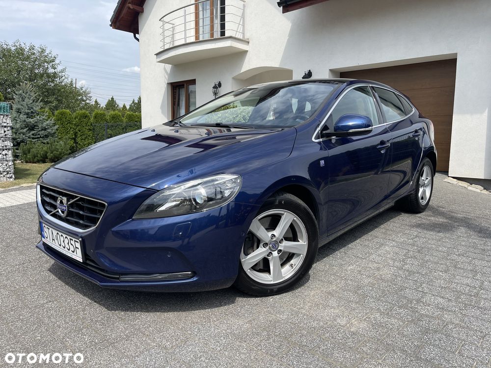 Volvo V40 D4 Drive-E Ocean Race - 3