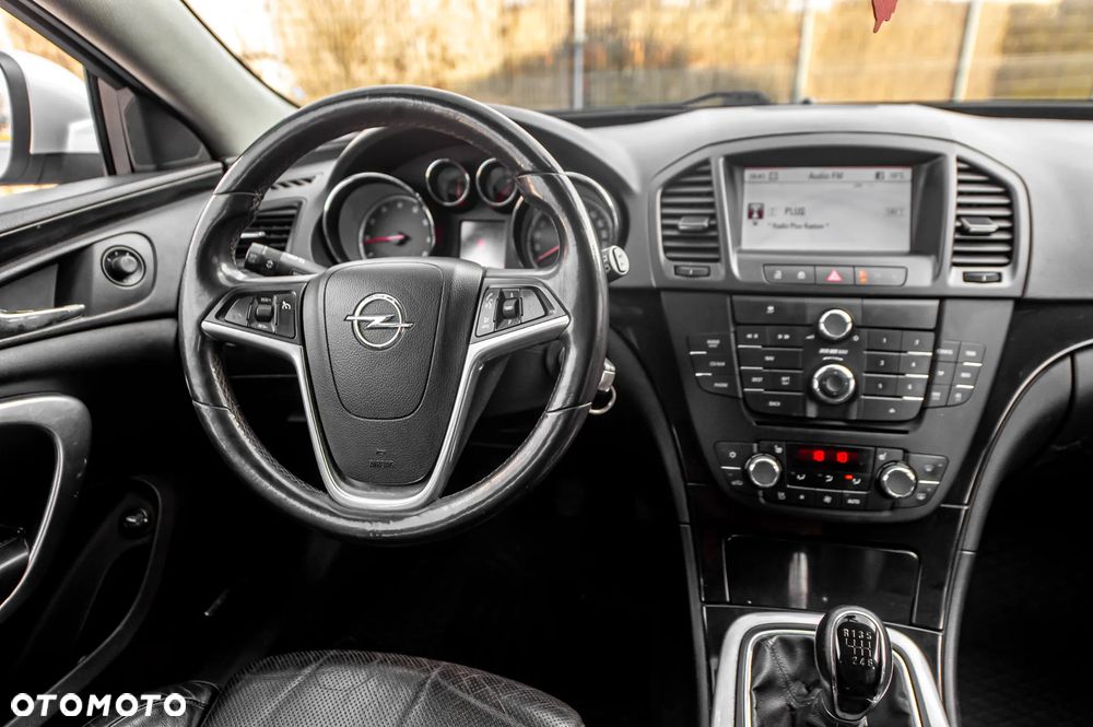 Opel Insignia - 8