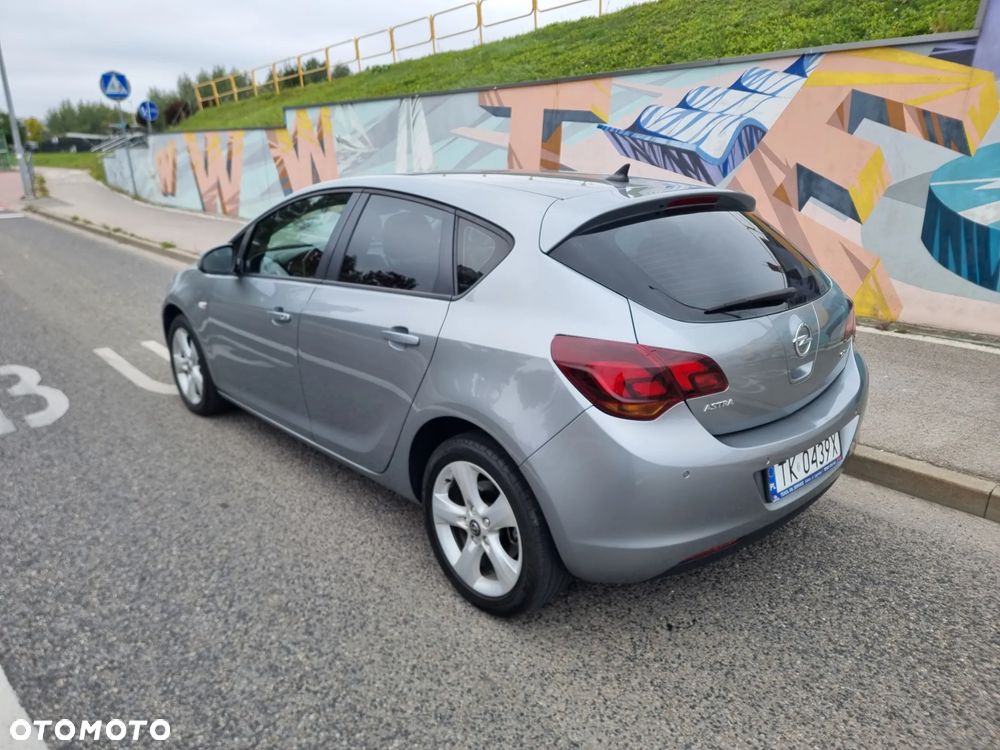 Opel Astra - 12