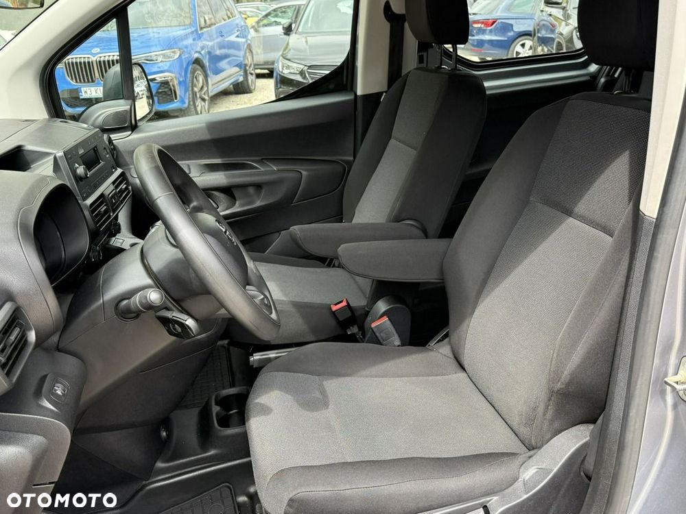 Toyota Proace City - 11