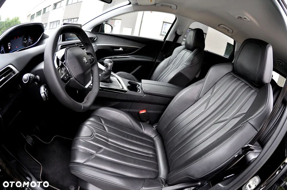 Peugeot 5008 1.5 BlueHDi Allure Pack S&S - 21