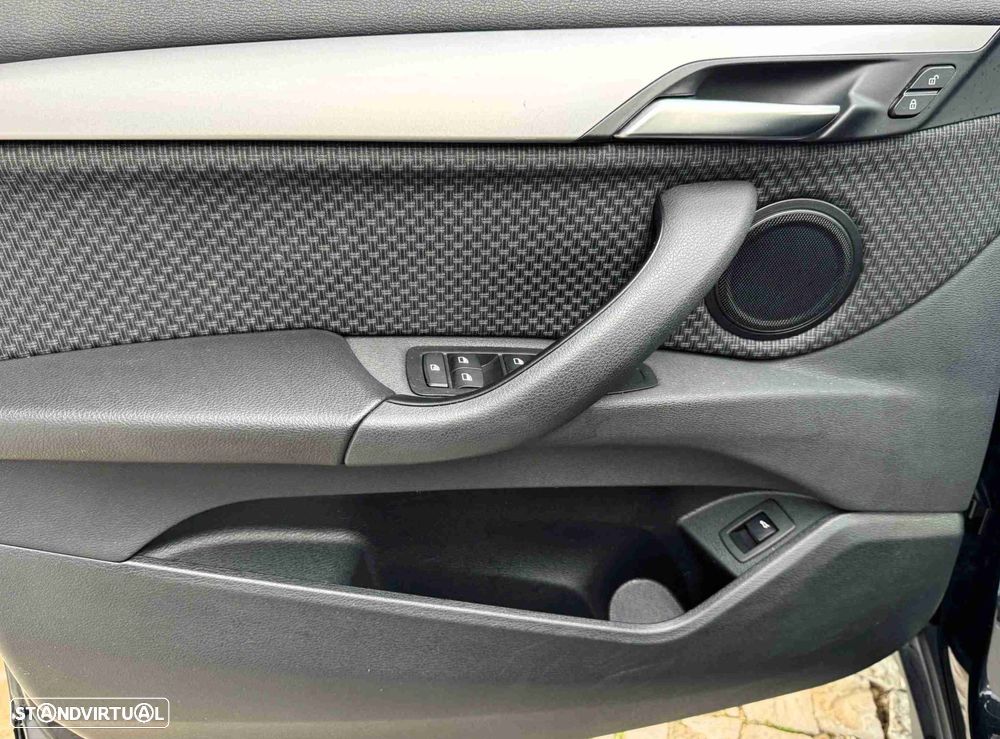 BMW X1 16 d sDrive Corporate Edition Auto - 8