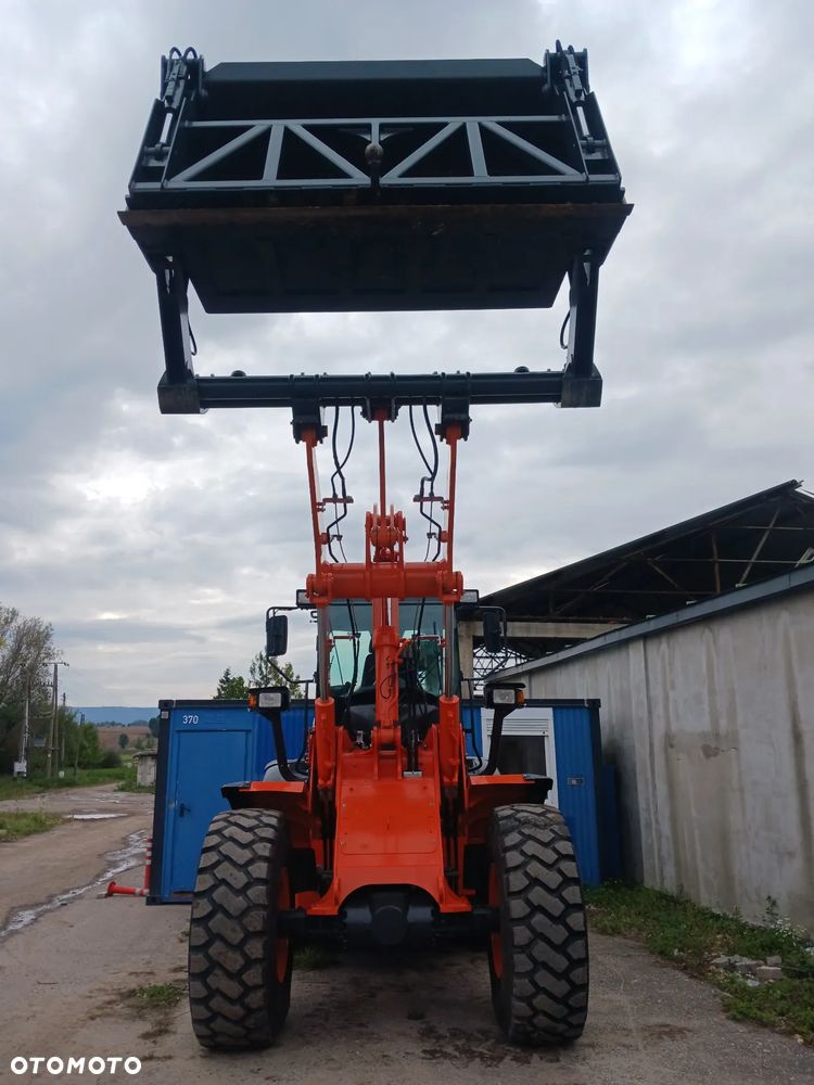 Hitachi ZW 150 - 29