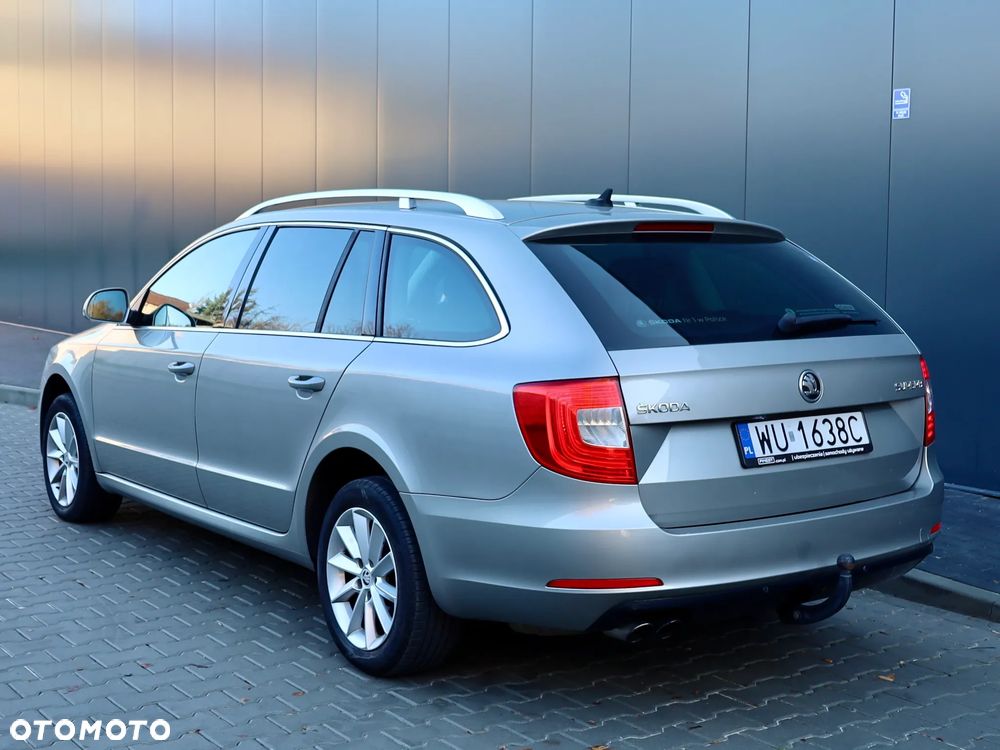 Skoda Superb 2.0 TDI 4x4 Ambition DSG - 8