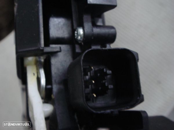 Fecho Da Porta Trás Esq Mitsubishi Colt Vi (Z3_A, Z2_A) - 3