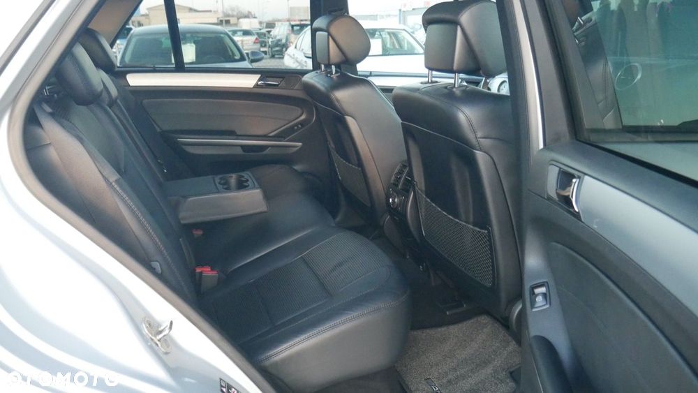 Mercedes-Benz ML - 22