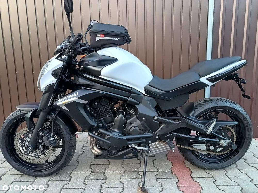 Kawasaki ER - 19