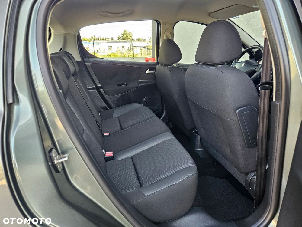Peugeot 207 1.4 Trendy - 9
