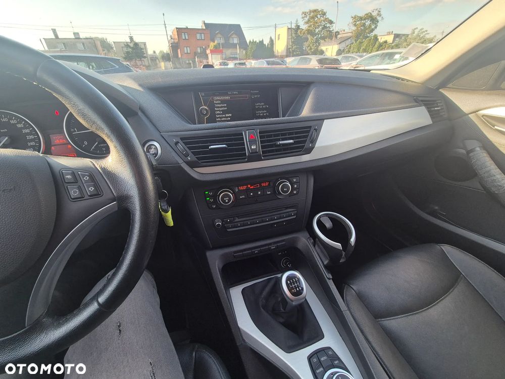 BMW X1 sDrive18d - 11