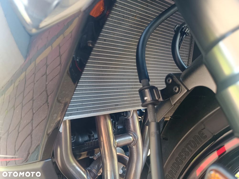 Kawasaki Ninja 1000 SX - 16
