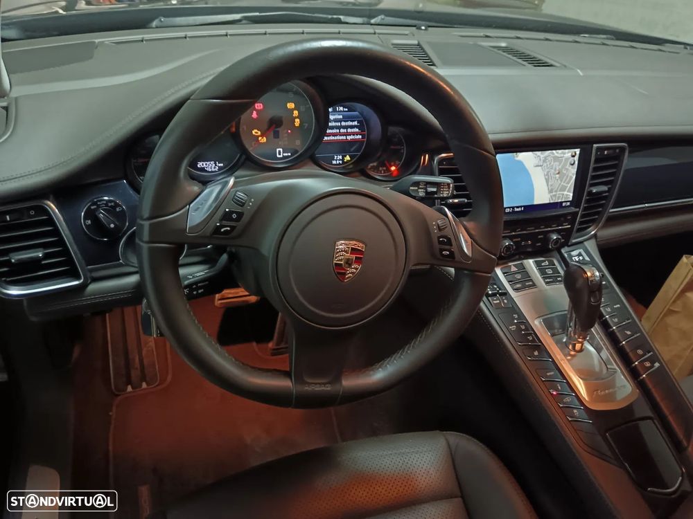Porsche Panamera 4S PDK - 22