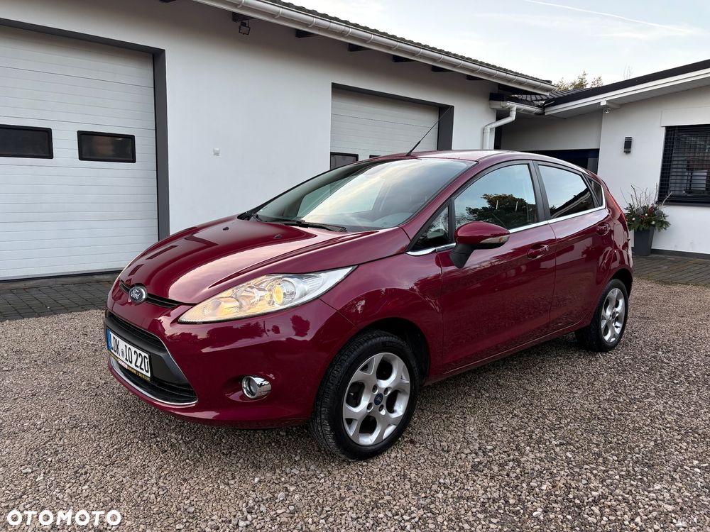 Ford Fiesta 1.4 Champions Edition - 1