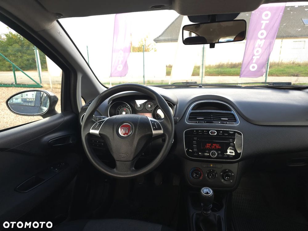 Fiat Punto 1.4 Easy S&S - 29