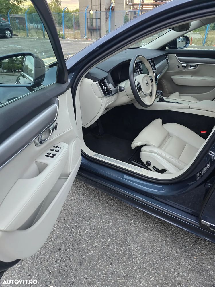 Volvo S90 D3 Geartronic Momentum Pro - 16