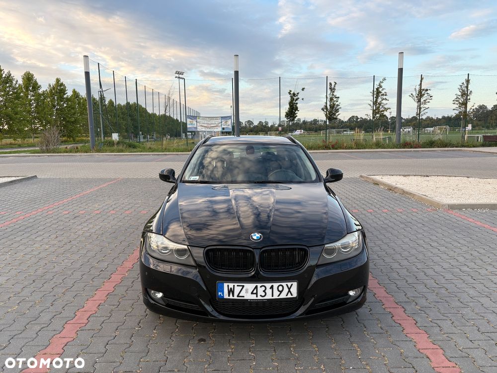 BMW Seria 3 2010 photo 2
