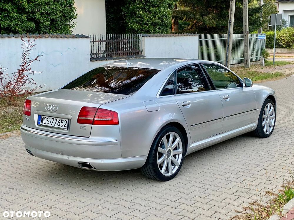 Audi A8 6.0 W12 Quattro - 4