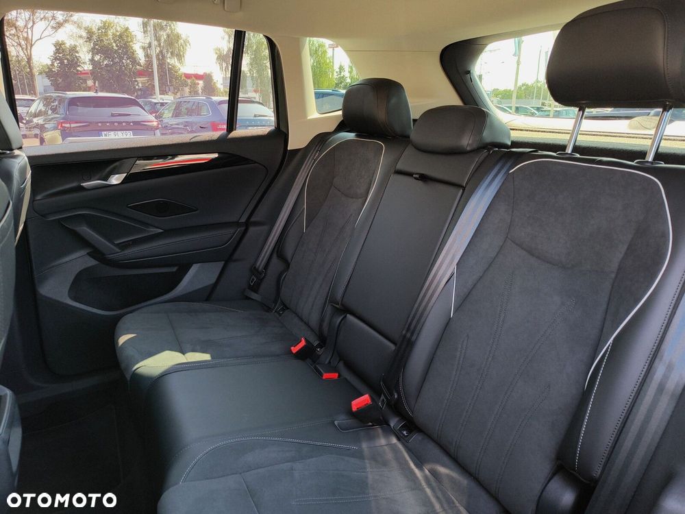 Volkswagen Tiguan 2.0 TSI 4Mot Elegance DSG - 24