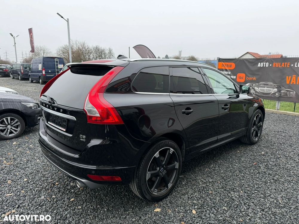 Volvo XC 60 D5 AWD Geartronic Kinetic - 4