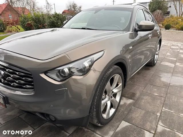 Infiniti FX - 1