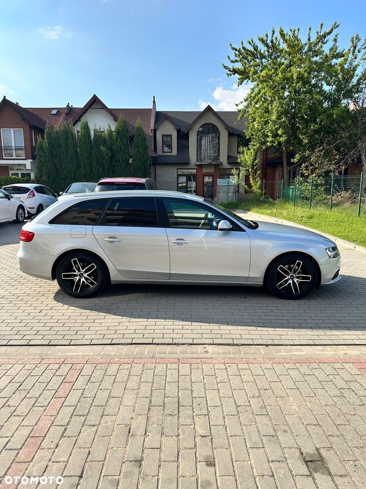Audi A4 Avant 2.0 TDI DPF multitronic Ambition - 4