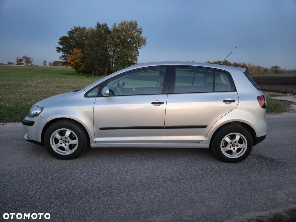 Volkswagen Golf Plus - 14