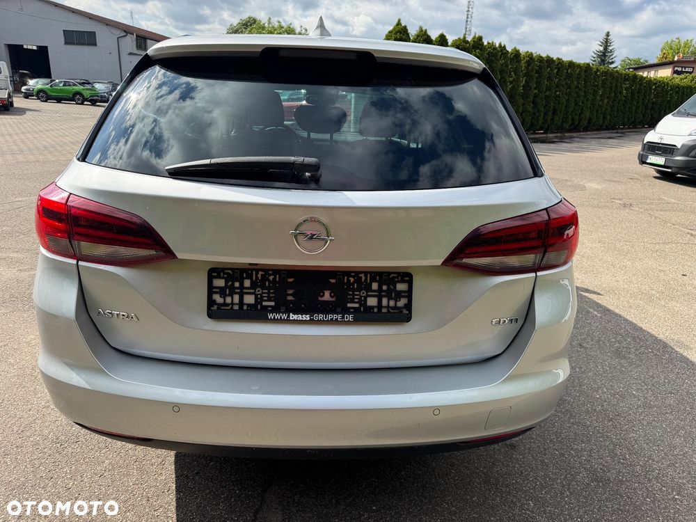 Opel Astra 1.6 D (CDTI) Dynamic - 26