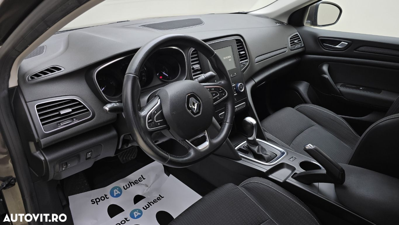 Renault Megane - 13