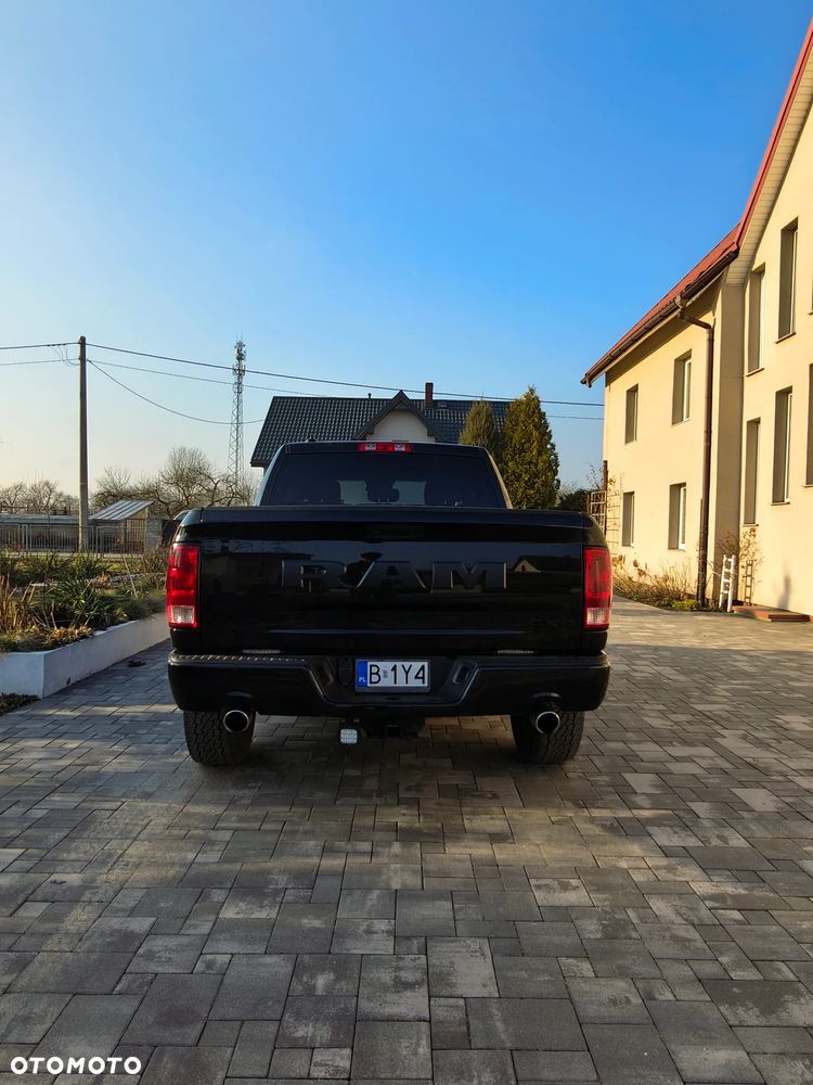 Dodge RAM - 4