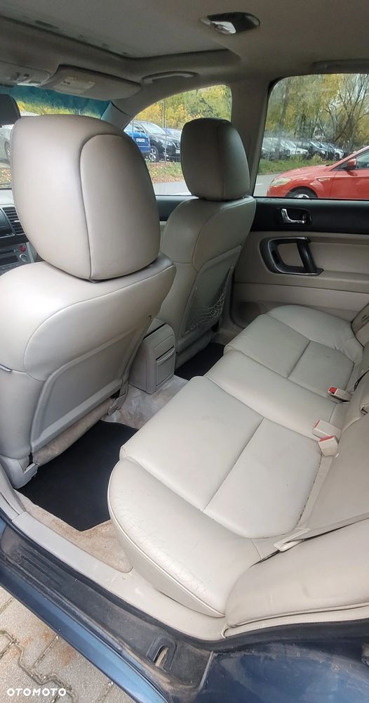 Subaru Legacy 2.5i AT - 8