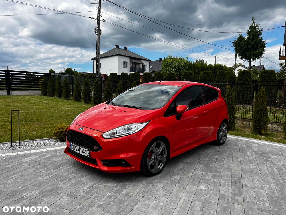 Ford Fiesta ST2 - 1