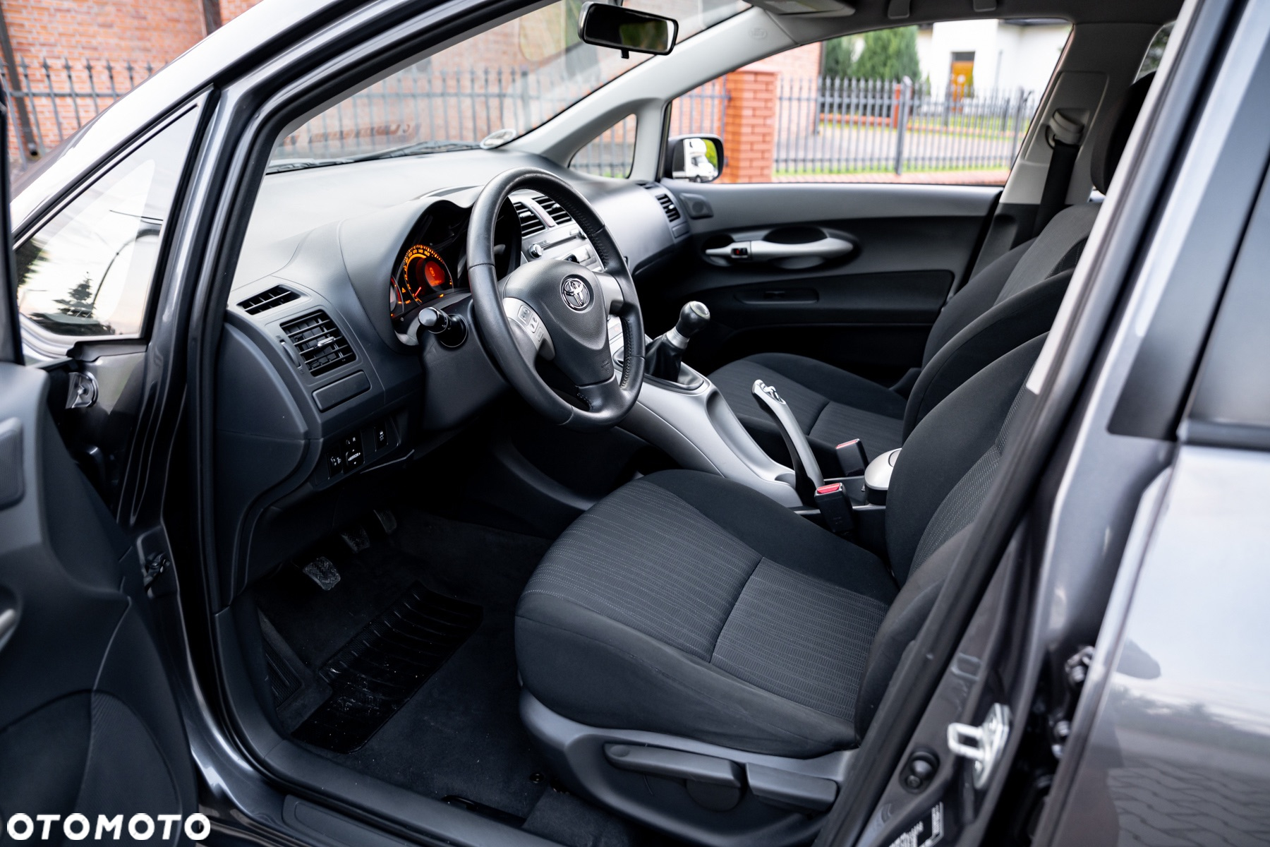 Toyota Auris 1.6 VVT-i Prestige - 17