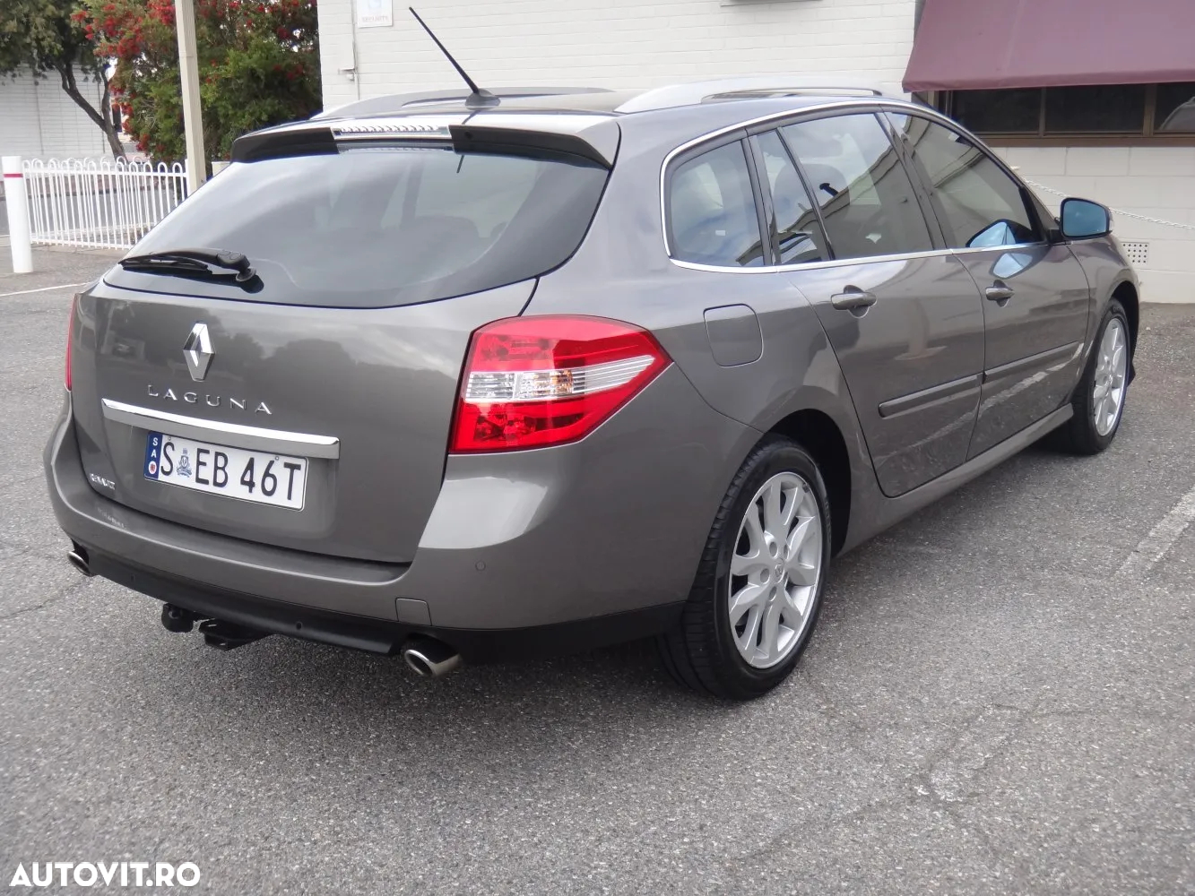 Dezmembrez Renault Laguna 3 2.0 diesel - 2