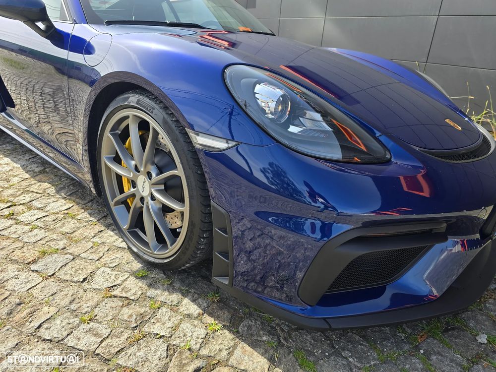 Porsche 718 Cayman GT4 - 6