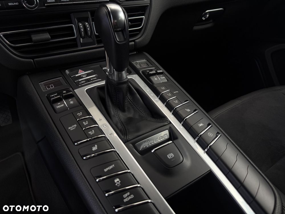 Porsche Macan - 14