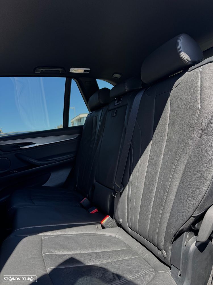 BMW X5 25 d sDrive Comfort 7L - 7