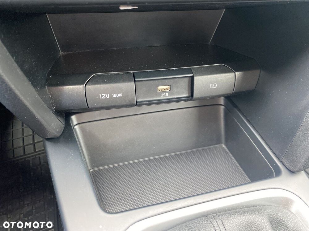 Kia Ceed - 24